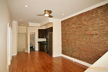 Rented by aptsandlofts.com