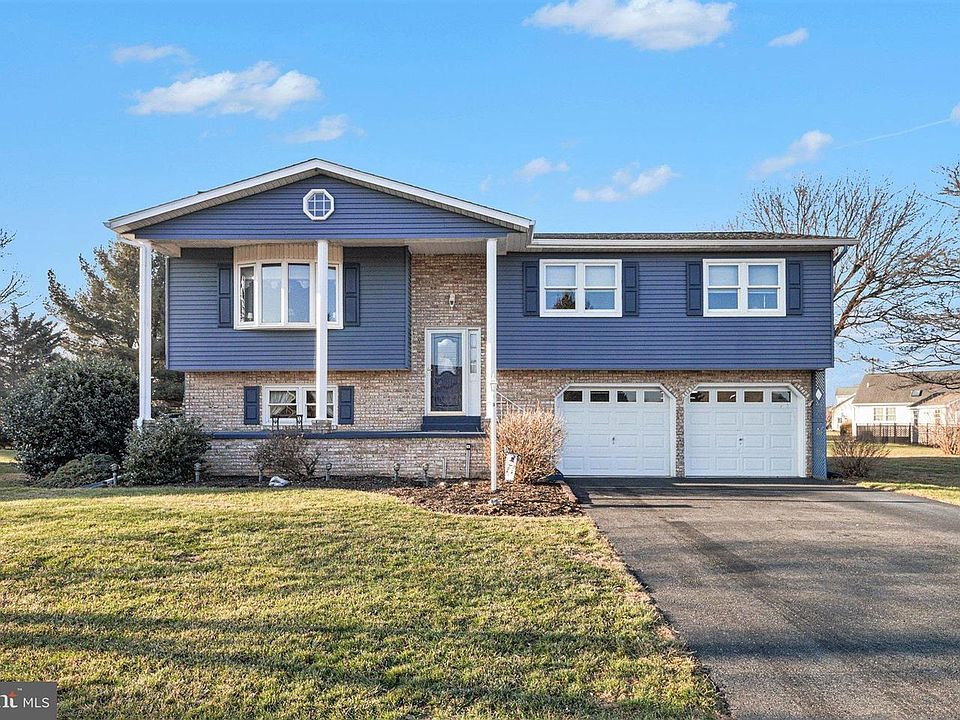 1st image of 440 Croghan Dr