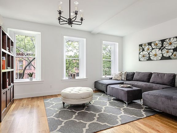 5th image of 754 Putnam Ave #2FMLY