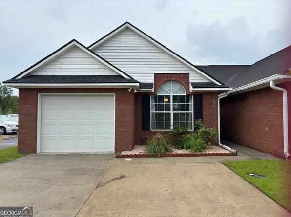 136 Town Park Dr, Rincon, GA 31326