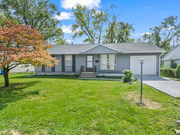 10 Winston Rd, Chatham, IL 62629