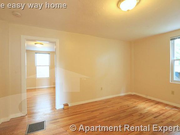 5th image of 429 Franklin St #1A