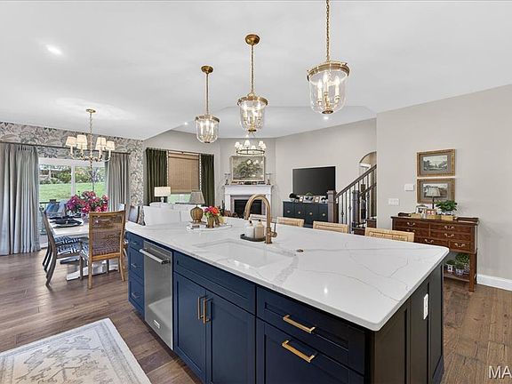5th image of 14702 Schoettler Grove Ct