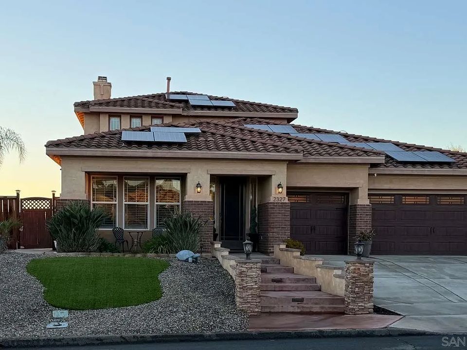 1st image of 2327 Clearcrest Ln