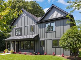 1029 S 5th St, Saint Charles, IL 60174