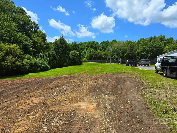 994 Rhyne Rd, Clover, SC 29710