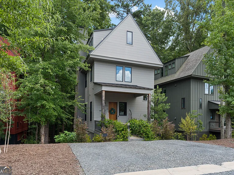 110 Arcadia Ave — Photo 5