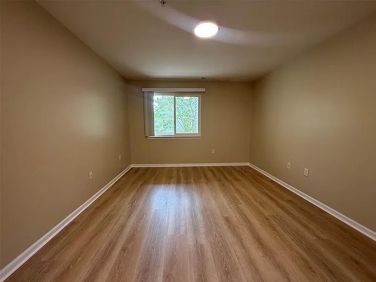 862 Brandon Ave — Photo 6