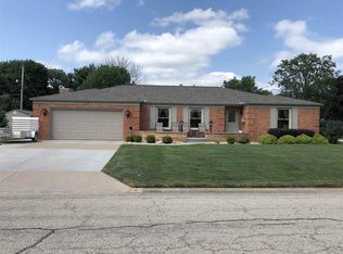 231 W Edgewood St, Morton, IL