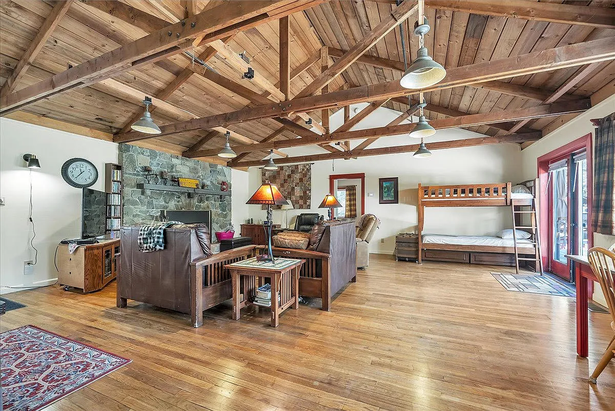1 bed, 1450 sqft, $3,500 — Photo 4
