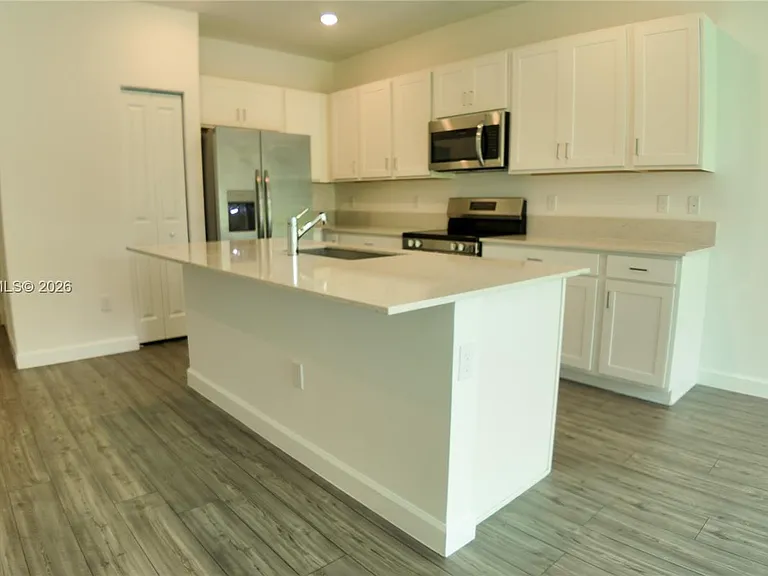 4612 Hollister Ave — Photo 24