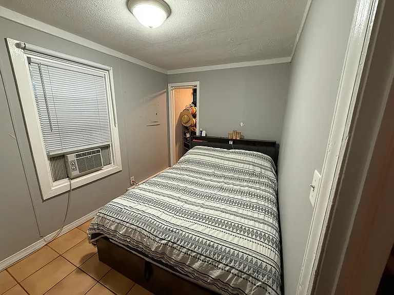 1147 United Ave SE #C — Photo 6