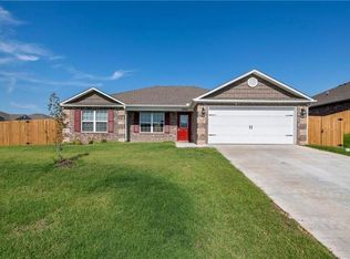 6904 SW Pilgrim Rd, Bentonville, AR 72713