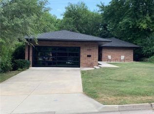 6308 Colby Ave, Windsor Heights, IA 50324