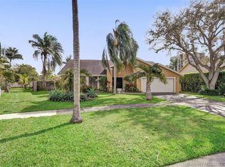 6530 NW 44th Ct, Lauderhill, FL 33319