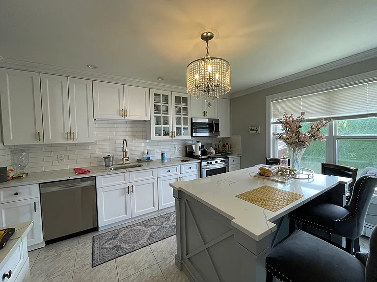 133 Burns Ave #2 — Photo 9