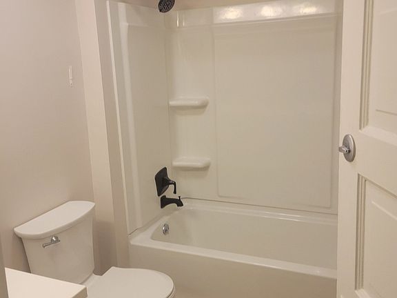 4th image of 342 Cassatt Ave