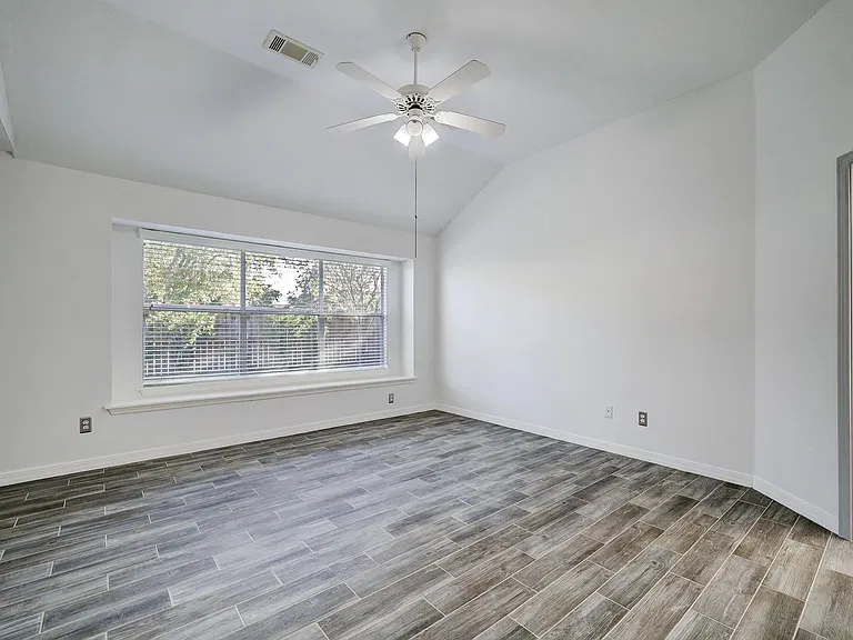 17407 Winfield Sq — Photo 17