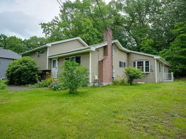 18 James St, Burlington, MA 01803