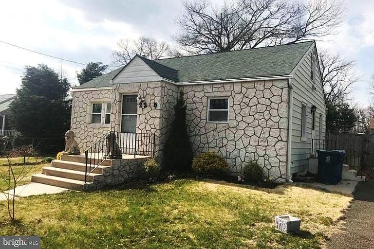 2nd image of 2245 Auburn Ave