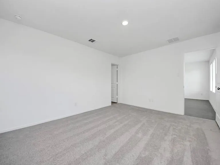 1031 Garnet Rain Cir — Photo 11