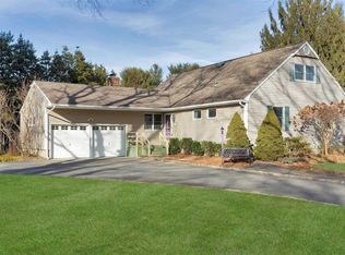 1 Hansen Ln, Huntington Station, NY 11746