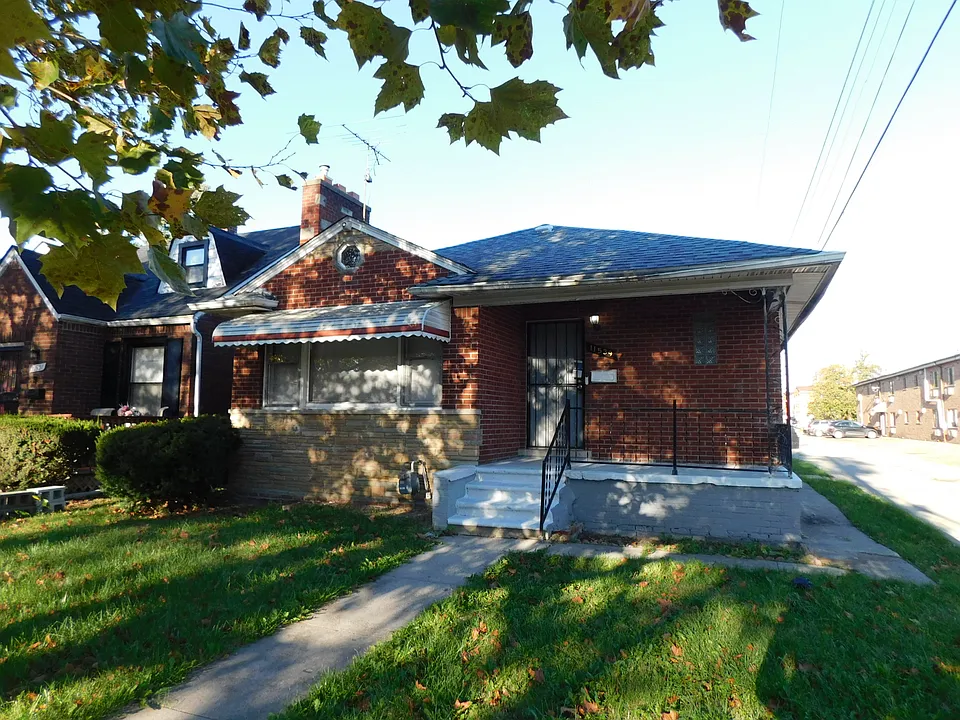 11539 Lakepointe St