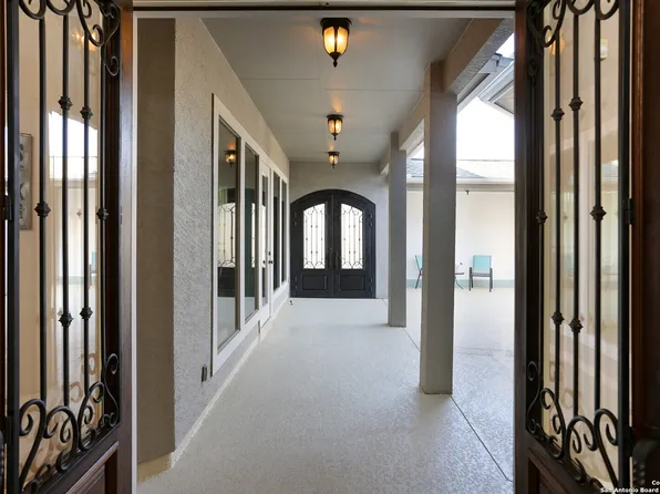 164 Stallion Estates Dr, Spring Branch, TX 78070