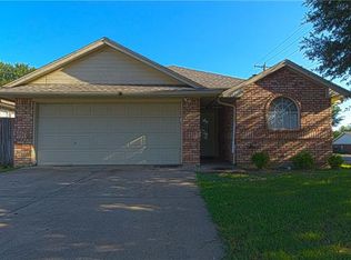 217 3rd St, Kennedale, TX 76060