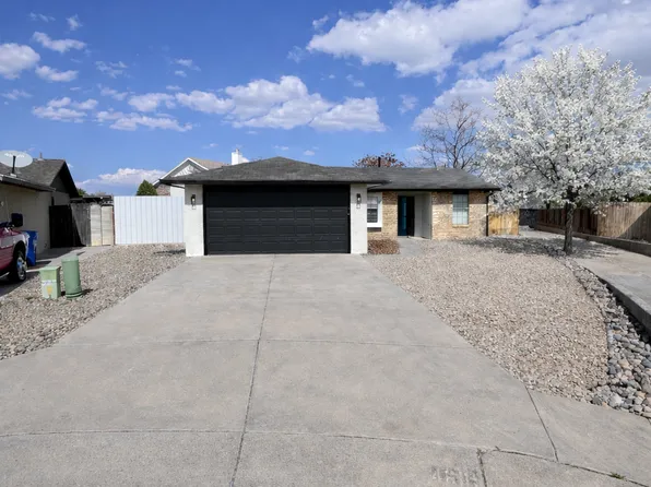 4605 Periwinkle Ct NW, Albuquerque, NM 87120