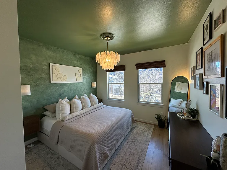 2818 Syracuse St #221 — Photo 35