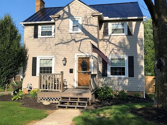 4th image of 727 Heltman Ave