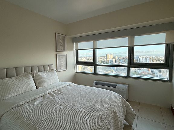 4th image of 103 Gallery Plaza Ave #2301