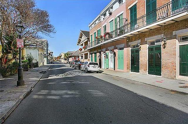 1st image of 929 Dumaine St APT 5