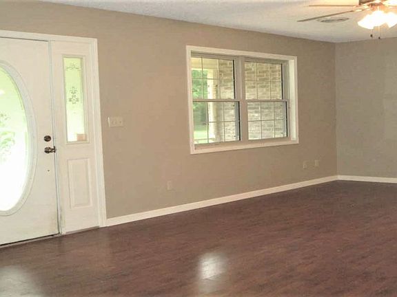 3rd image of 17227 Timberline Dr