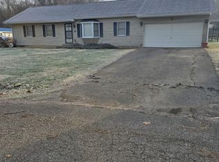 21 Brookside Dr, Gallipolis, OH 45631