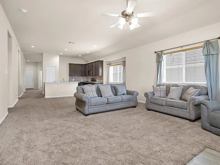 223 Shoreview Dr — Photo 13