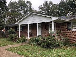 3rd image of 109 Tremont Dr