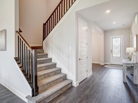 4th image of 5637 Willow View Dr