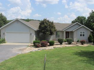 686 Austin Pl, Branson West, MO 65737