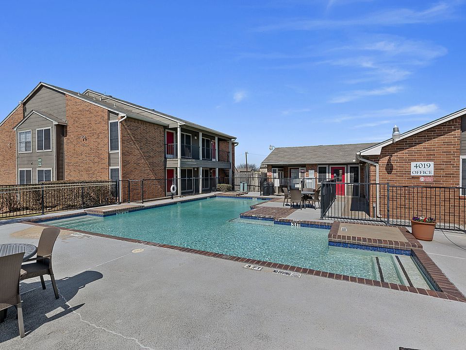 Parkwood Square 4019 Park Square Dr Arlington TX Zillow