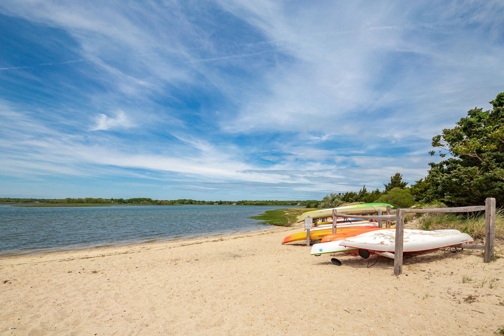  Beach w/ kayaks and so much more