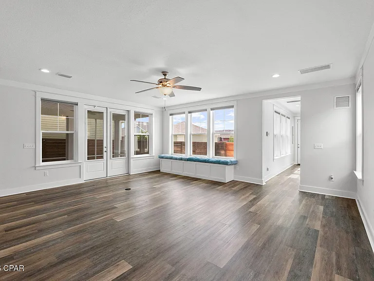 1816 Discovery Loop — Photo 14
