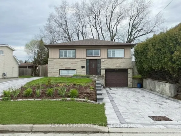 680 Marksbury Rd #Basement, Pickering, ON L1W 2T2
