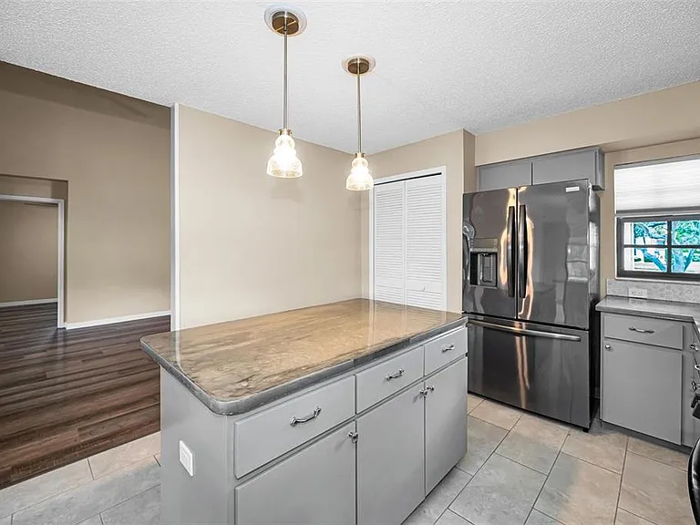 9307 Palm Haven Ct — Photo 12