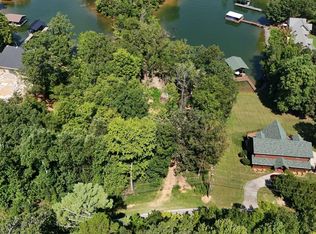 77 Indian Shadows Dr #77, Ten Mile, TN 37880
