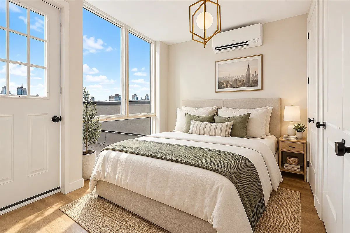 415 Manhattan Avenue — Photo 3