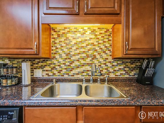 3rd image of 2028 El Dorado Dr SE