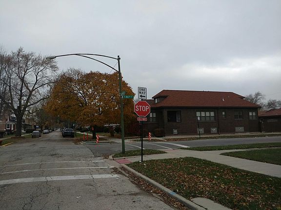 4th image of 8601 S Hermitage Ave