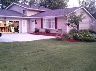 6220 Jaycox Rd, North Ridgeville, OH 44039